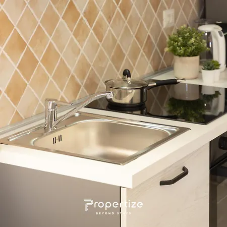 Aura By Propertize - Centro Апартаменти *